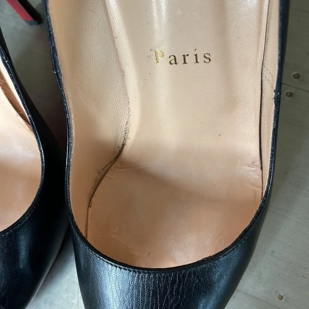 Christian louboutin Preowned black leather peep toe classic pump sz 38.5 120mm